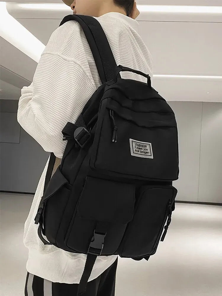 Mochila Marta: Estilo e Durabilidade da Bele Rose