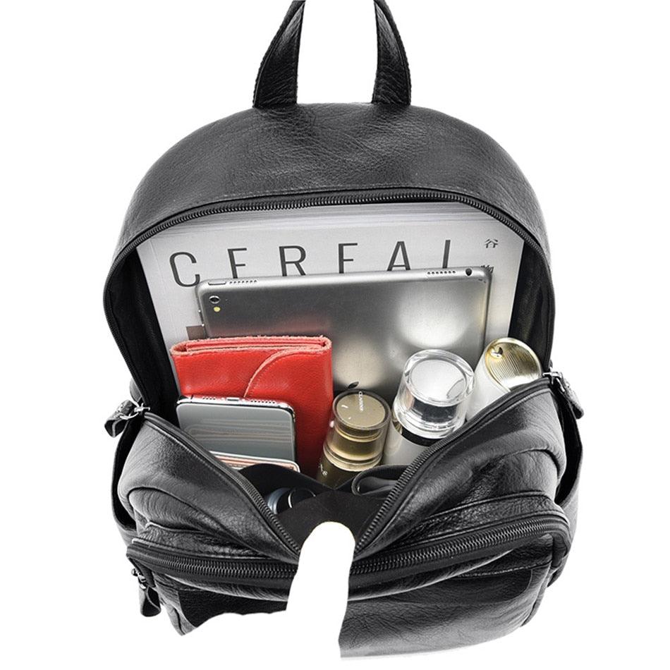 Mochila Adventure Plus em Couro Sintético - Estilo e Funcionalidade