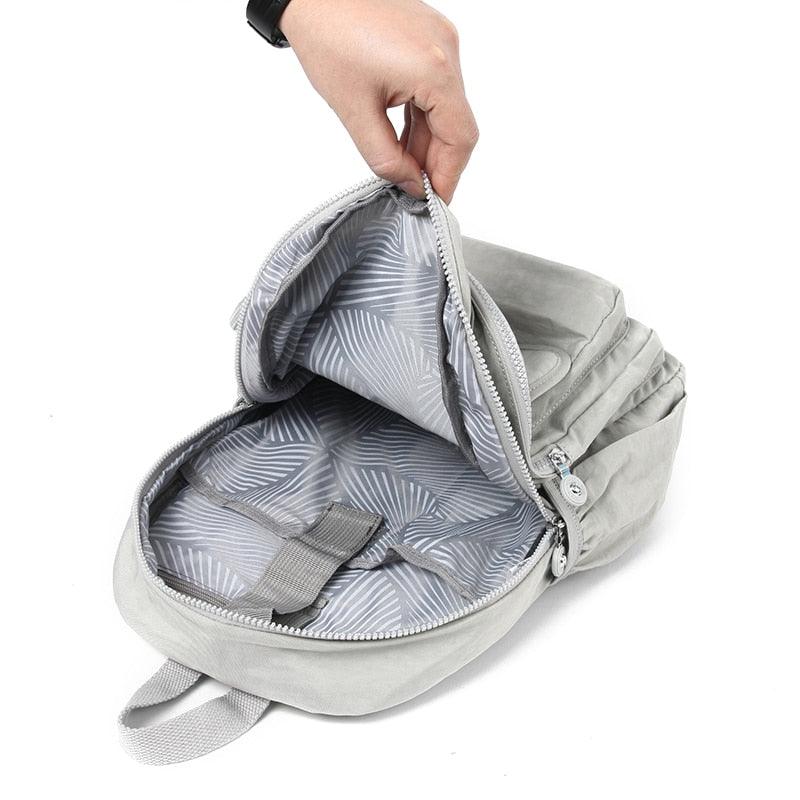 Mochila Feminina Chic de Nylon - Gabriela